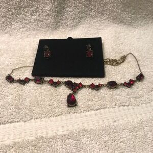 Avon After Dark Jewelry Gift Set Rouge Earrings & Necklace